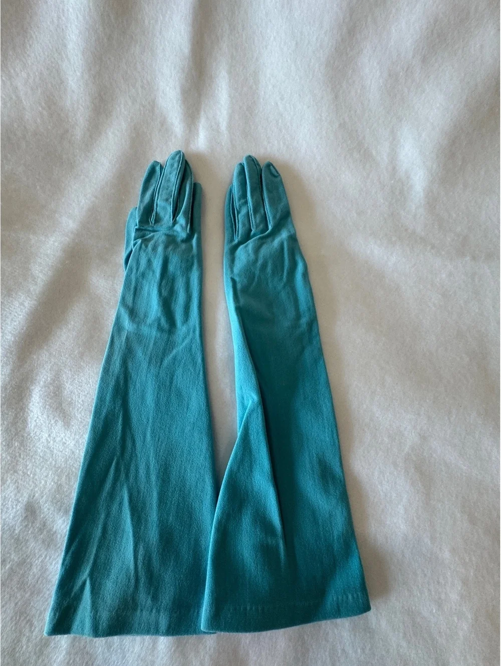 Vintage Ladies Opera Gloves in Turquoise size 6